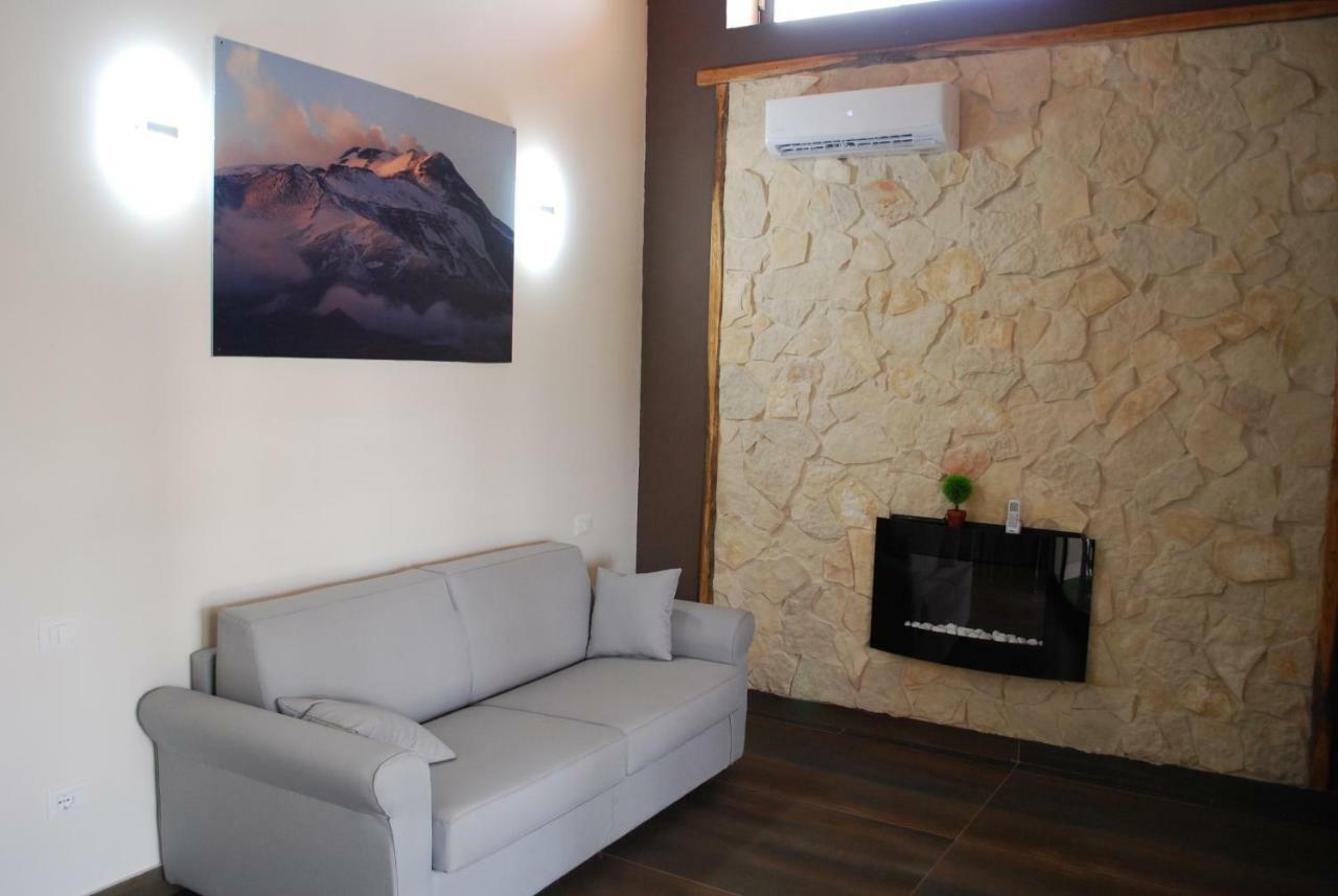 Etna Hills Scalilli Hotel Paterno  Exterior photo